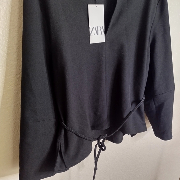NWT ZARA Belted V Neck Cut Flowy Blouse Sz Xl - Picture 3 of 8